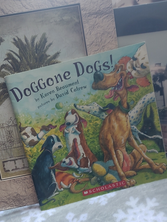 Scholastic Other - Scholastic Doggone Dogs! Children's Picture 📚,2008
